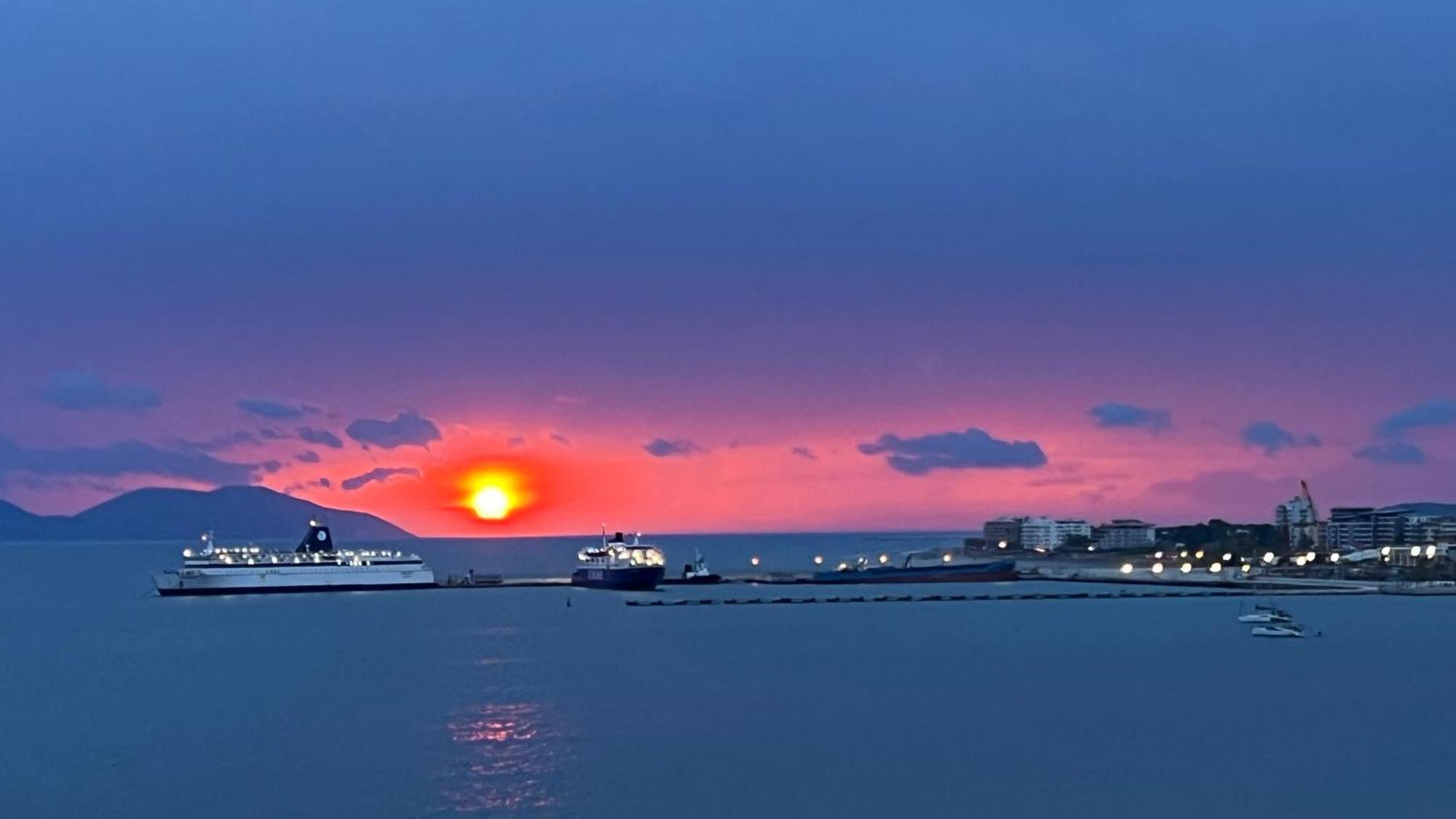 Marina Premium Hotel & Apartment Vlorë Exterior foto
