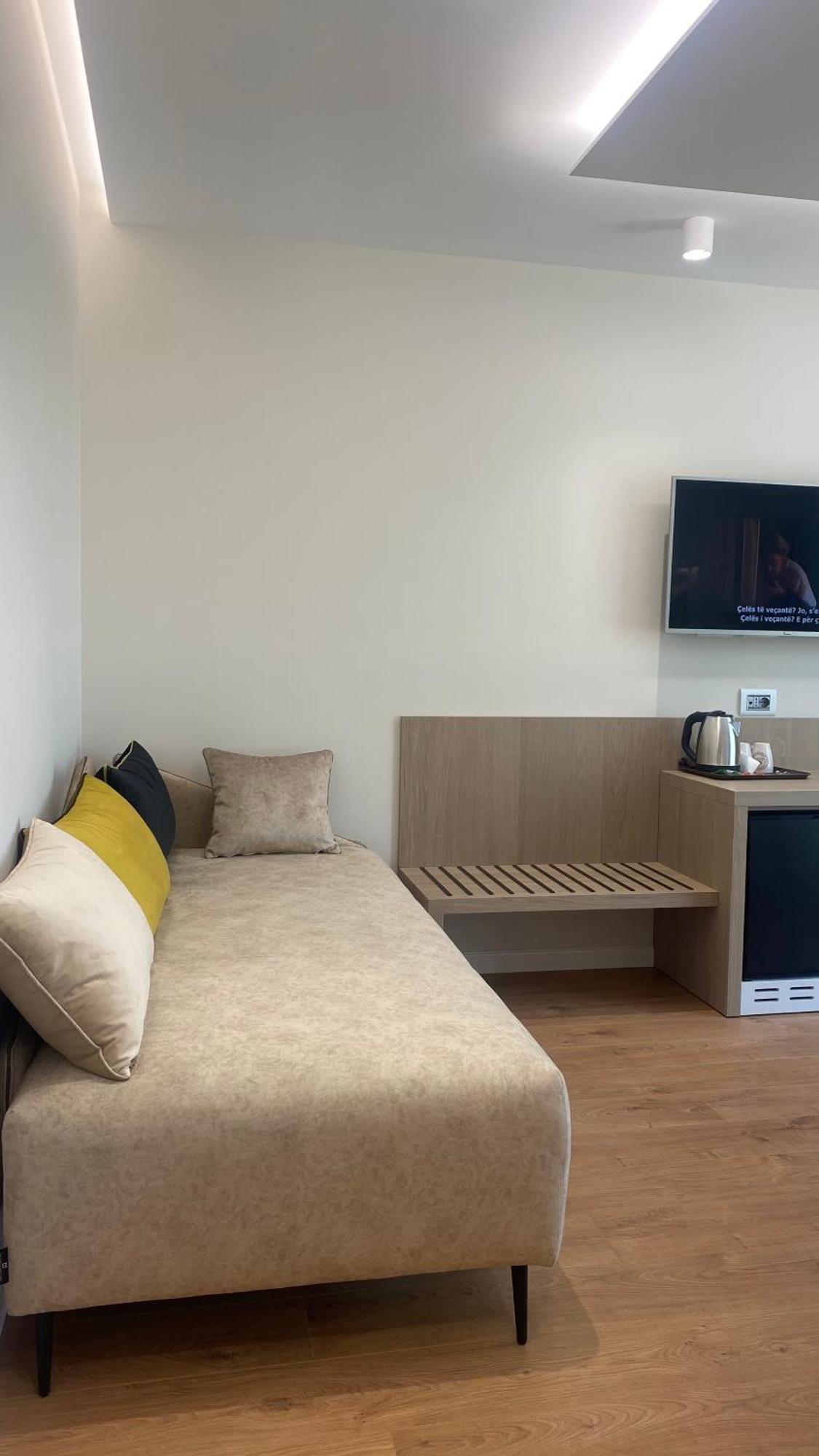 Marina Premium Hotel & Apartment Vlorë Habitación foto