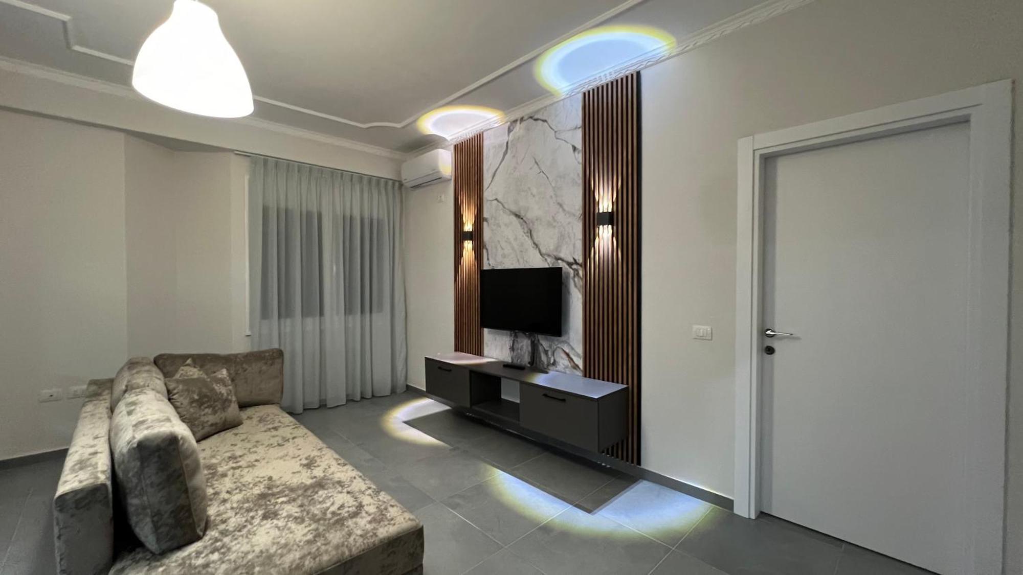 Marina Premium Hotel & Apartment Vlorë Habitación foto